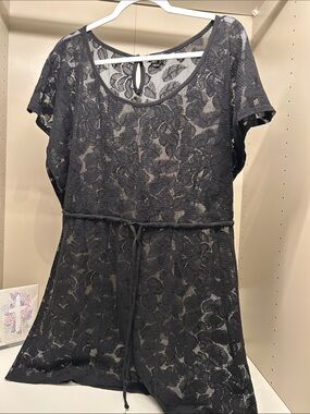 Swimsuit Cover Up by Lily White Size Large